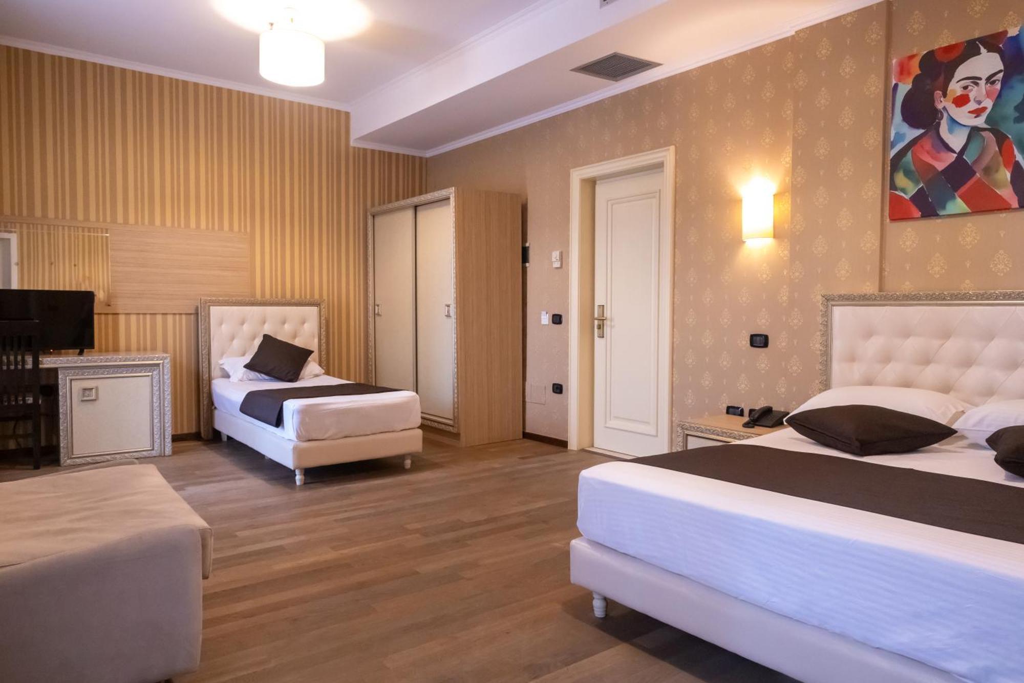 Amh Hotel Durres Luaran gambar