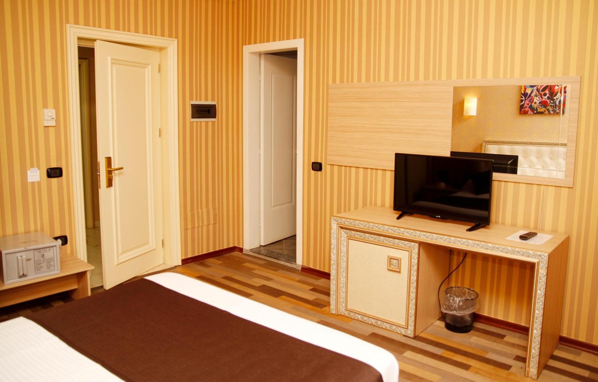 Amh Hotel Durres Luaran gambar