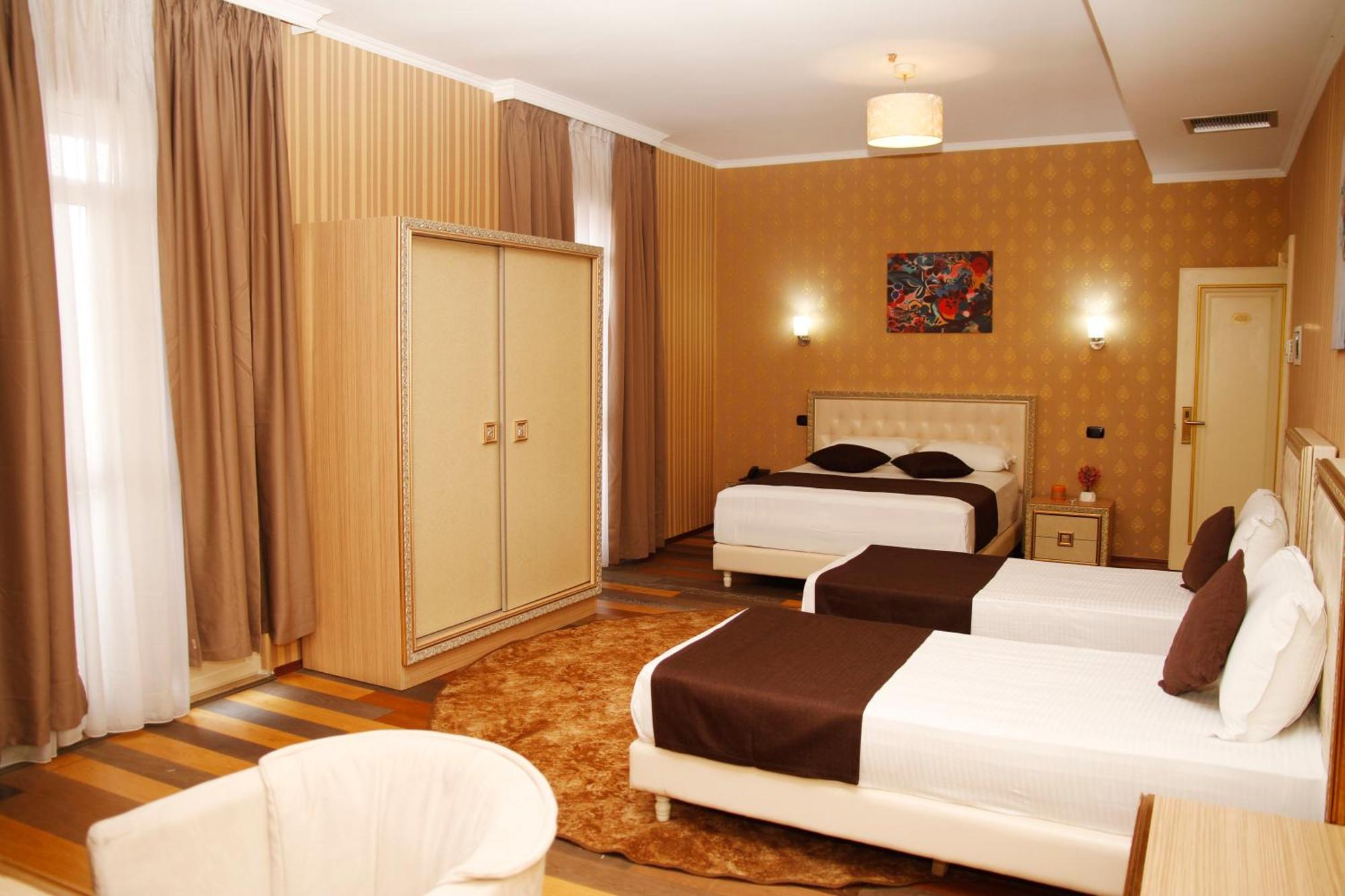 Amh Hotel Durres Luaran gambar