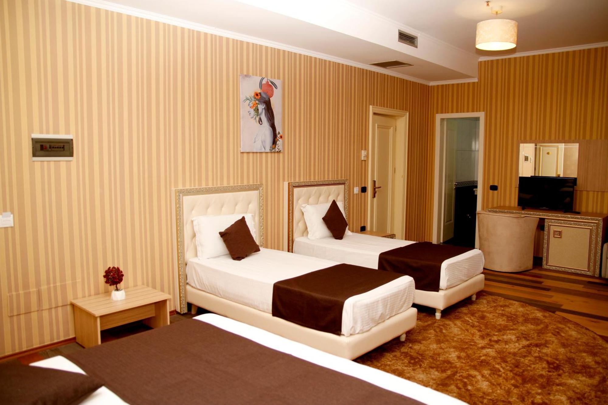 Amh Hotel Durres Luaran gambar