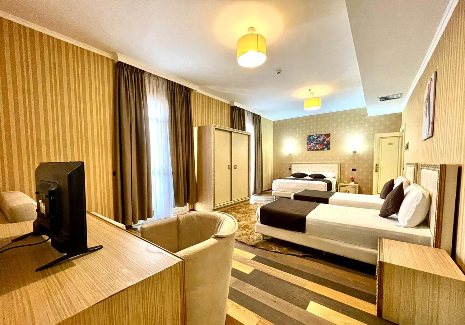Amh Hotel Durres Luaran gambar