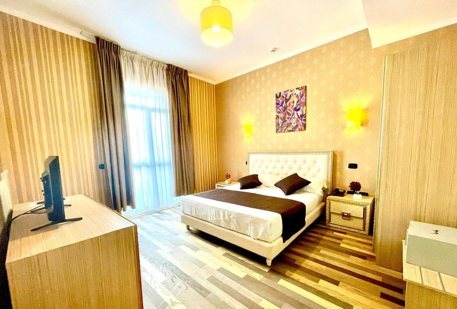 Amh Hotel Durres Luaran gambar