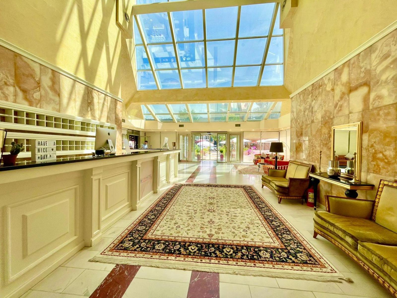 Amh Hotel Durres Luaran gambar