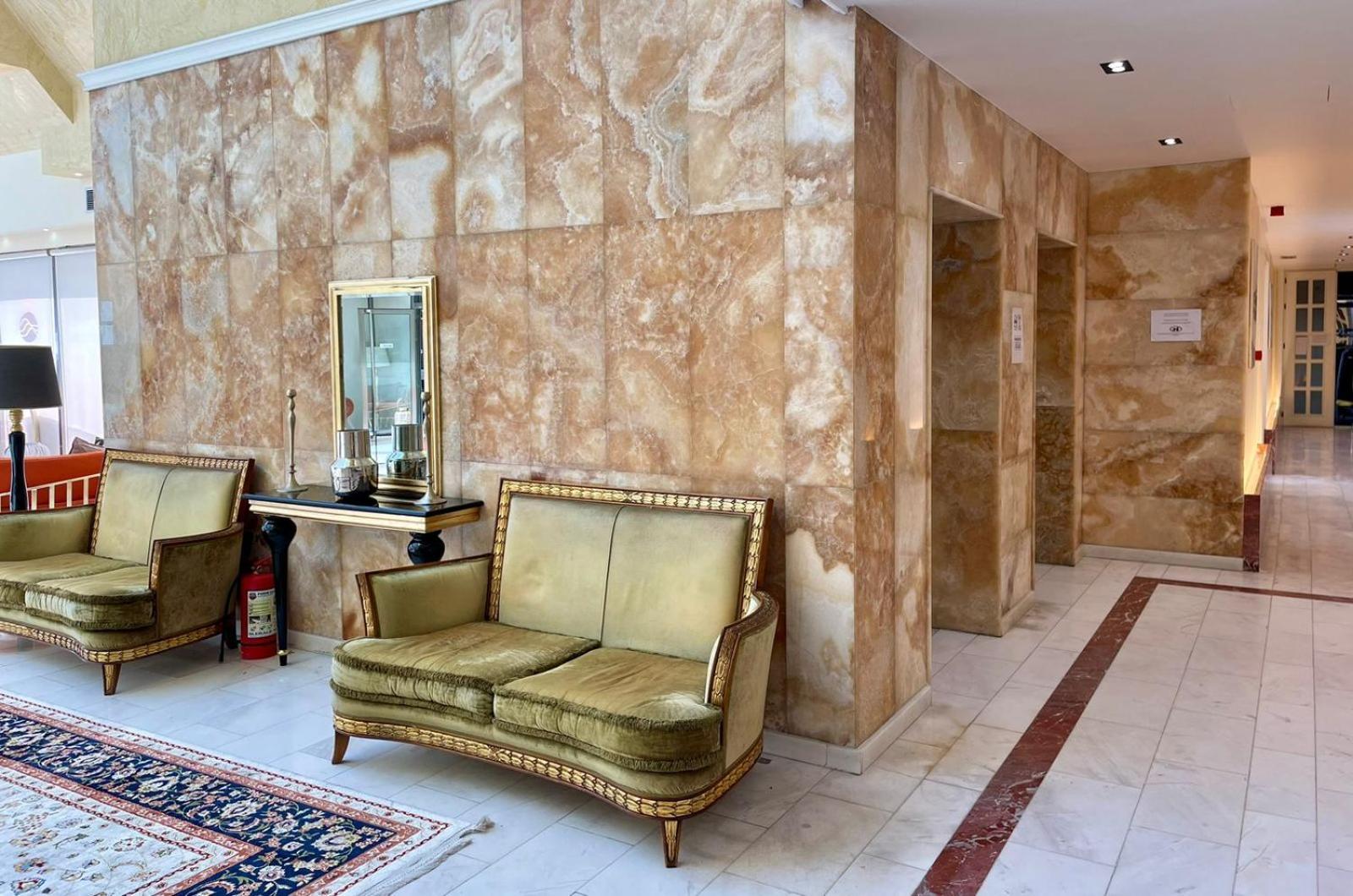 Amh Hotel Durres Luaran gambar