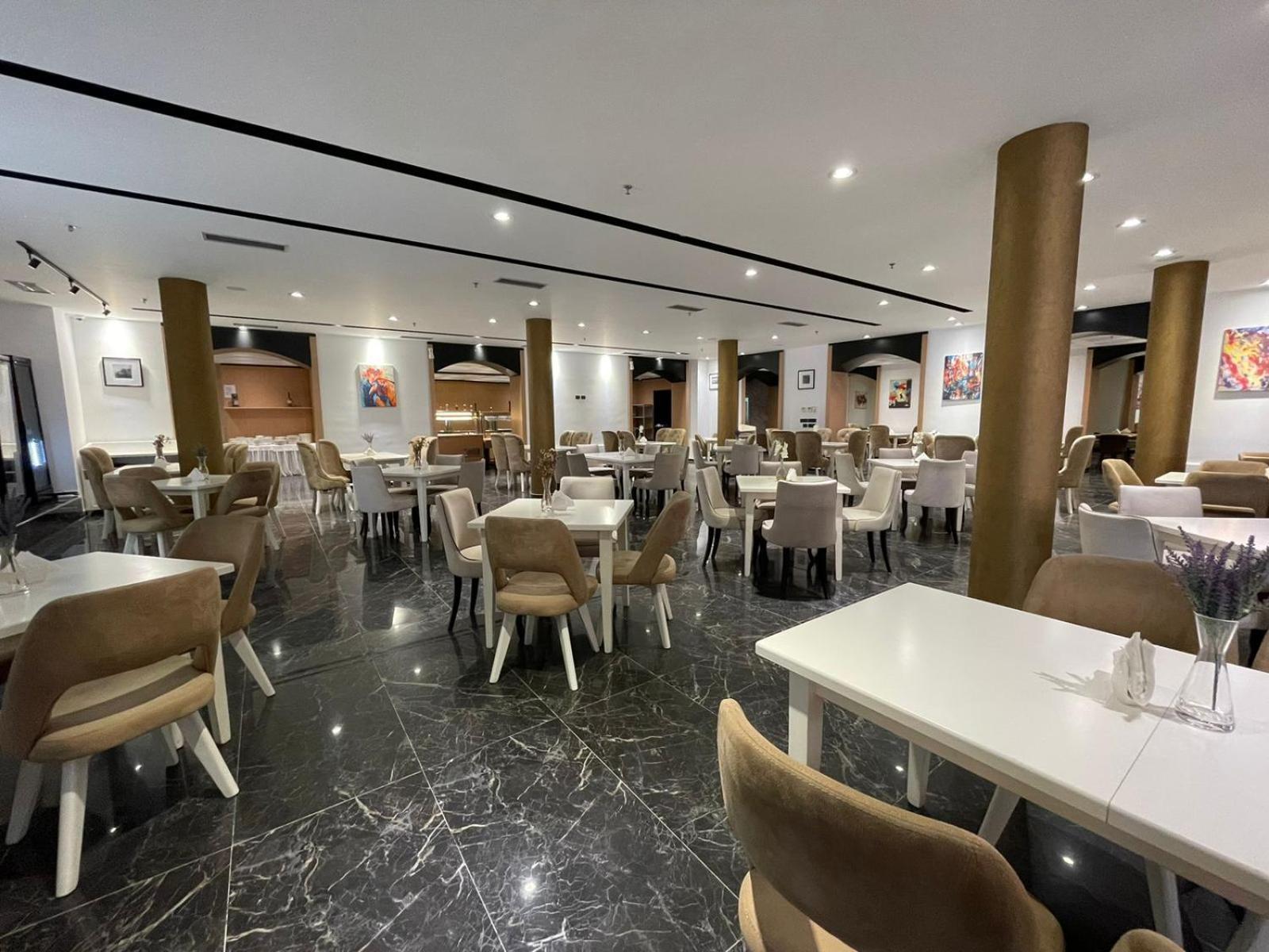 Amh Hotel Durres Luaran gambar